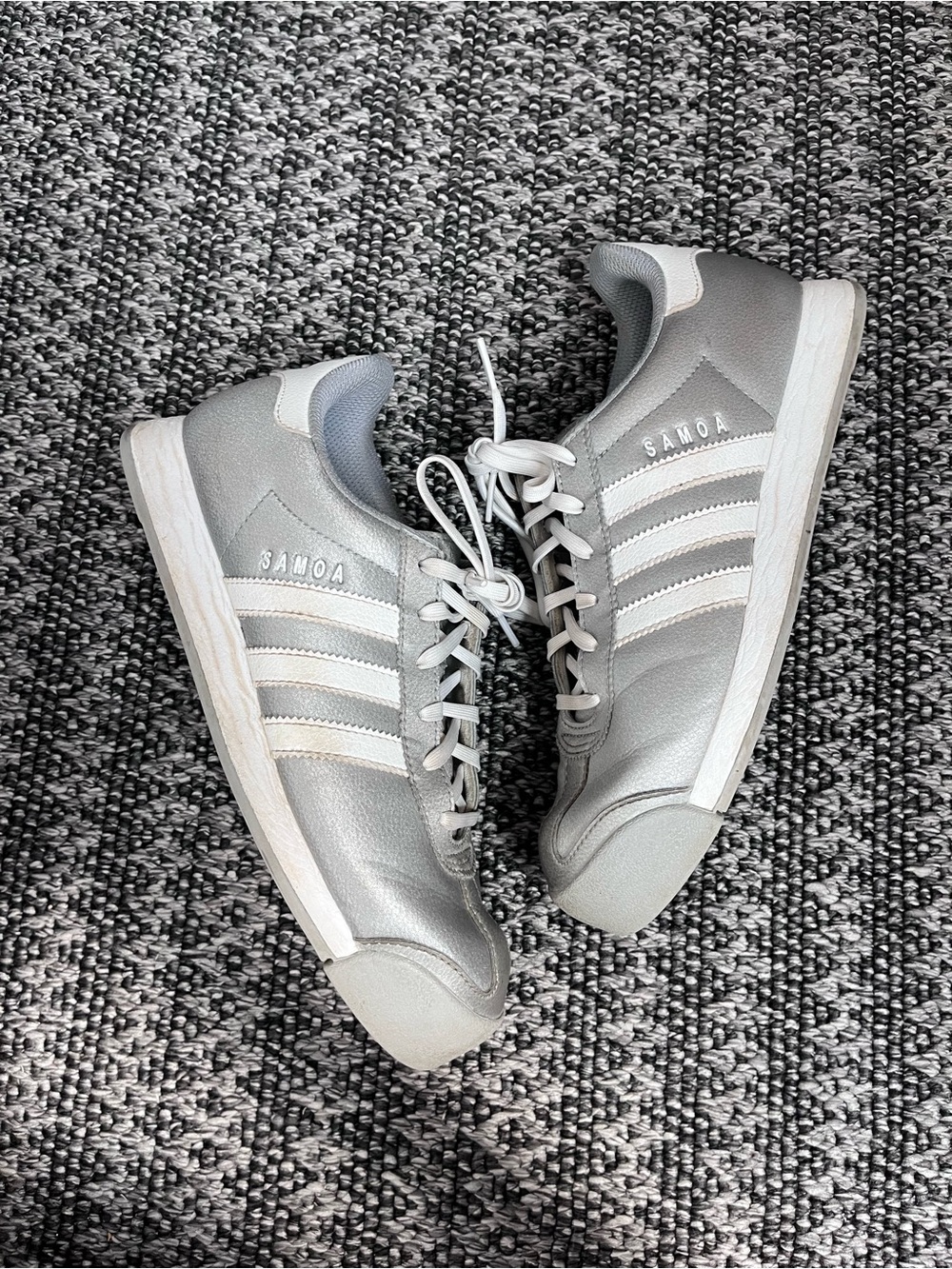 Adidas Samoa Silver Metallic Sneakers Women’s 7 White Stripe Retro Casual Shoes